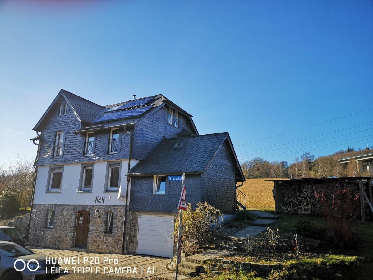 Luxurioese Ferienwohnung Im Herzen Des Sauerlandes Meschede Exteriör bild